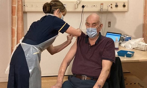 82-year-old first to receive AstraZeneca vaccine 82-year-old first to receive AstraZeneca vaccine