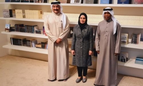 Bahrain envoy visits Cairo global book fair