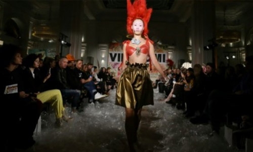 London Fashion Week opens with boost from big brands