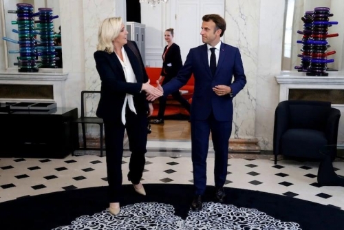 Tensions flare between far right, Macron camp ahead of France vote