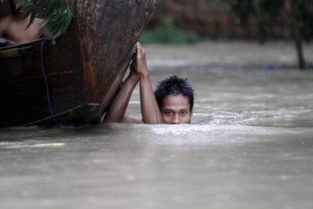 Myanmar flood death toll climbs to 88 Myanmar flood death toll climbs to 88
