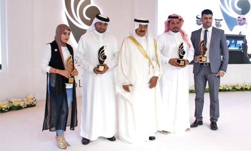 Bahrain PM hails role of Press in Kingdom’s growth 