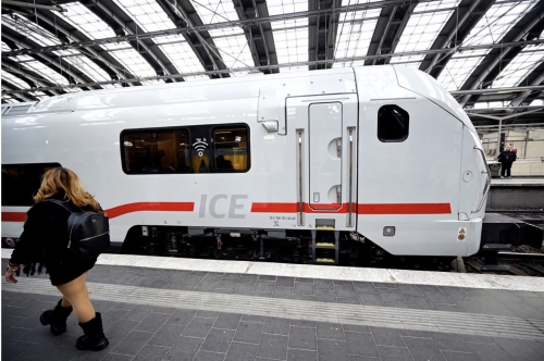 Germany Rail Services Resume After Nationwide Communications Failure Germany Rail Services Resume After Nationwide Communications Failure