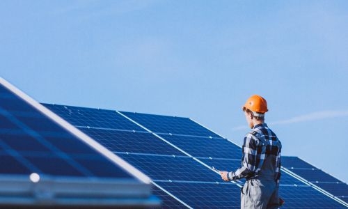 Australia greenlights world's 'largest' solar hub