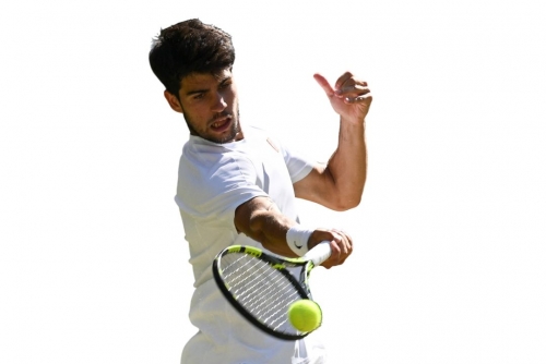 Alcaraz battles into Wimbledon final Alcaraz battles into Wimbledon final