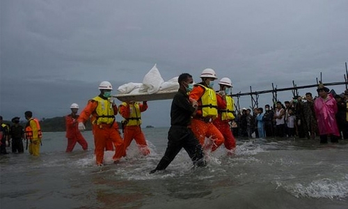 Hunt for Myanmar plane wreck survivors enters third day