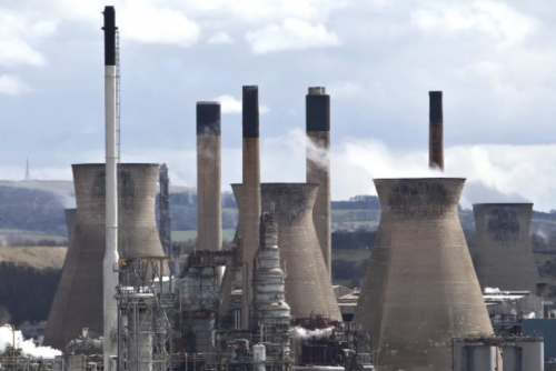 UK to invest £200 million in site of oil refinery closure UK to invest £200 million in site of oil refinery closure