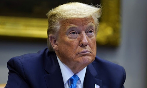 Trump signs pandemic aid and spending bill, averting government shutdown Trump signs pandemic aid and spending bill, averting government shutdown