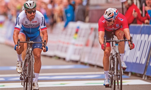 Sagan takes third straight world title Sagan takes third straight world title