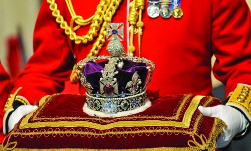 British crown jewels buried in biscuit tin British crown jewels buried in biscuit tin