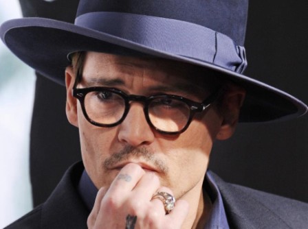 Johnny Depp’s pet dogs fly home Johnny Depp’s pet dogs fly home