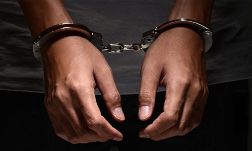 3 Asians held for selling banned tobacco in Bahrain 3 Asians held for selling banned tobacco in Bahrain