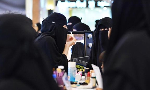 Women don’t need work permits for jobs at ‘ladies only’ sections Women don’t need work permits for jobs at ‘ladies only’ sections