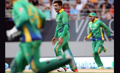 Amir takes stunning hat-trick in Pak T20