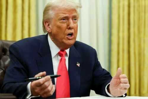 Trump calls for Fed governor to resign, widening pressure on central bank