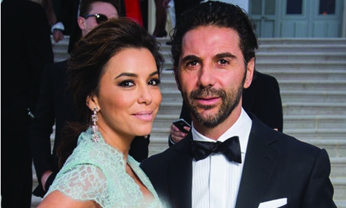 Eva Longoria announces her Dubai engagement while on desert safari