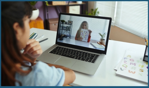 UAE Schools Shift Back to Remote Learning