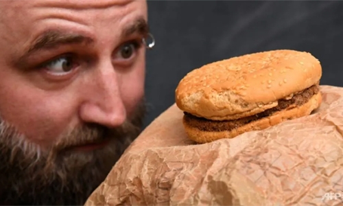 Old McDonald’s: Aussie mates show off burger bought in 1995