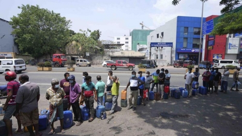 Several die in Sri Lanka in fuel queues that stretch for over 6km