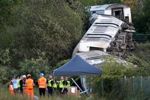 Train Derails in Southeast England, Leaving Two Seriously Injured
