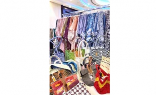 Fashion Meets Indonesian Heritage Fashion Meets Indonesian Heritage