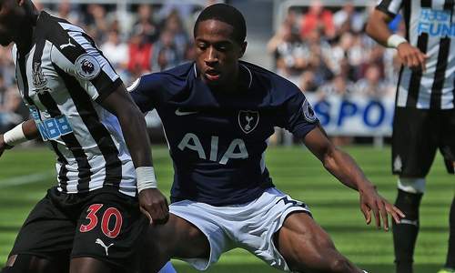 Young star Walker-Peters signs new Spurs deal