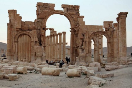 IS beheads elderly ex-antiquities chief in Syria's Palmyra