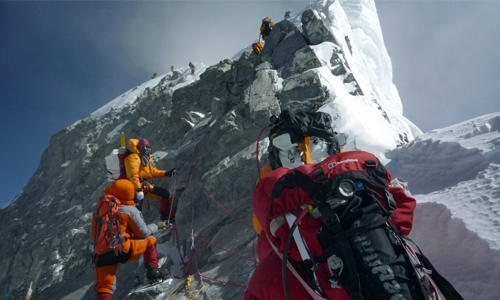 Four climbers found dead on Everest