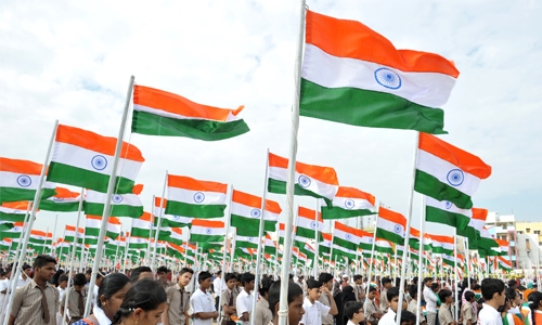 Camels and stuntmen wow crowds at India Republic Day