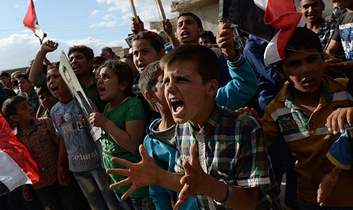 Residents emerge as truce takes hold in Syria's Aleppo Residents emerge as truce takes hold in Syria's Aleppo