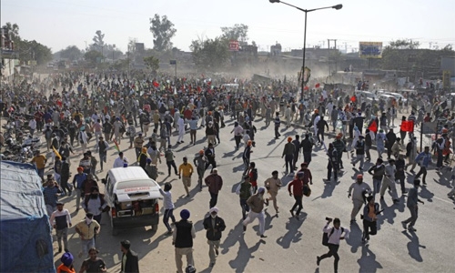 Indian government invites protesting farmers for talks Indian government invites protesting farmers for talks