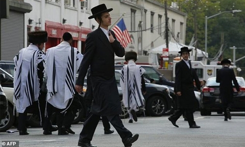 At least 11 US Jewish centers get bomb threats