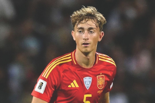 Injured Huijsen replaced by Laporte in Spain squad 