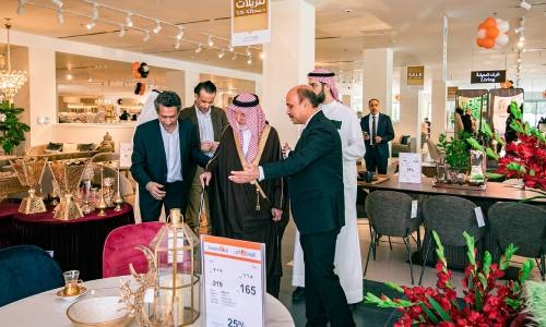 Homes r Us opens latest store in Sehla; set to unveil special Ramadan collection Homes r Us opens latest store in Sehla; set to unveil special Ramadan collection