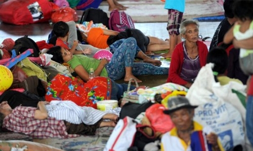 Bali volcano evacuees outside red zone fearful to return home