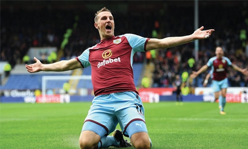 Wood seals victory for Burnley