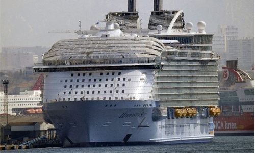 Filipino killed in accident on world's biggest cruise ship Filipino killed in accident on world's biggest cruise ship