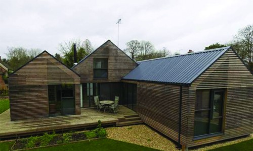 Floating homes and stilts in Britain to face flood risk