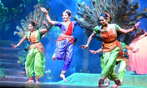 Bahrain based dance drama plays at Indian art festival