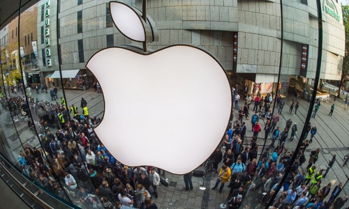 Apple rival paves way for iPhones ban in Germany Apple rival paves way for iPhones ban in Germany