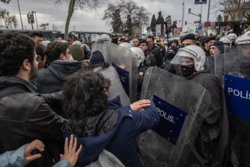 Governor of Turkey's Ankara extends protest ban until April 1