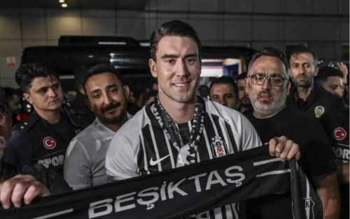 Juventus forward Vlahovic signs three-year Besiktas deal Juventus forward Vlahovic signs three-year Besiktas deal