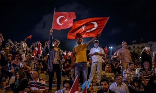 Turkey in new raids against suspected coup plotters Turkey in new raids against suspected coup plotters