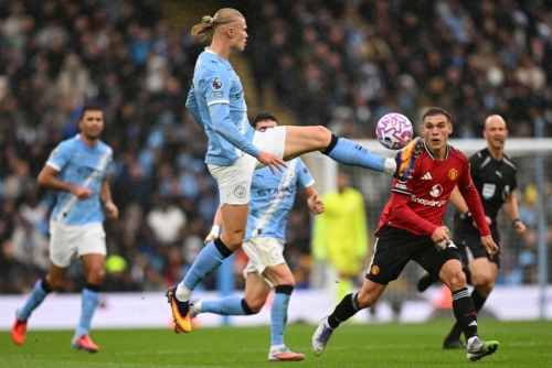 City dominate United in derby rout