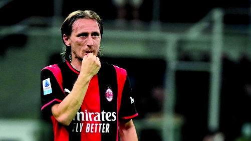 Modric extends contract with AC Milan Modric extends contract with AC Milan