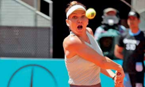 Halep passes Bencic test to keep No.1 quest alive Halep passes Bencic test to keep No.1 quest alive