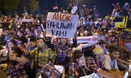 UN urges Indonesia to  free Jakarta governor