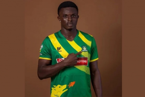 Ghana footballer dies after robbery attack on team bus Ghana footballer dies after robbery attack on team bus