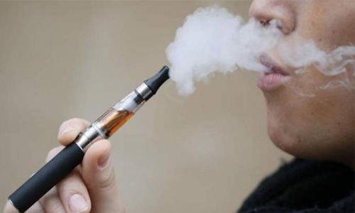 Switching to e-cigs would delay millions of deaths