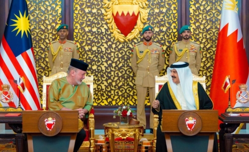 His Majesty King Hamad Receives Malaysian Monarch His Majesty King Hamad Receives Malaysian Monarch